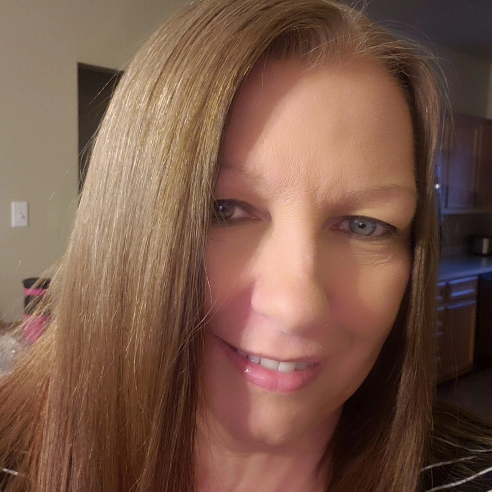 Meet your Posher, Angie